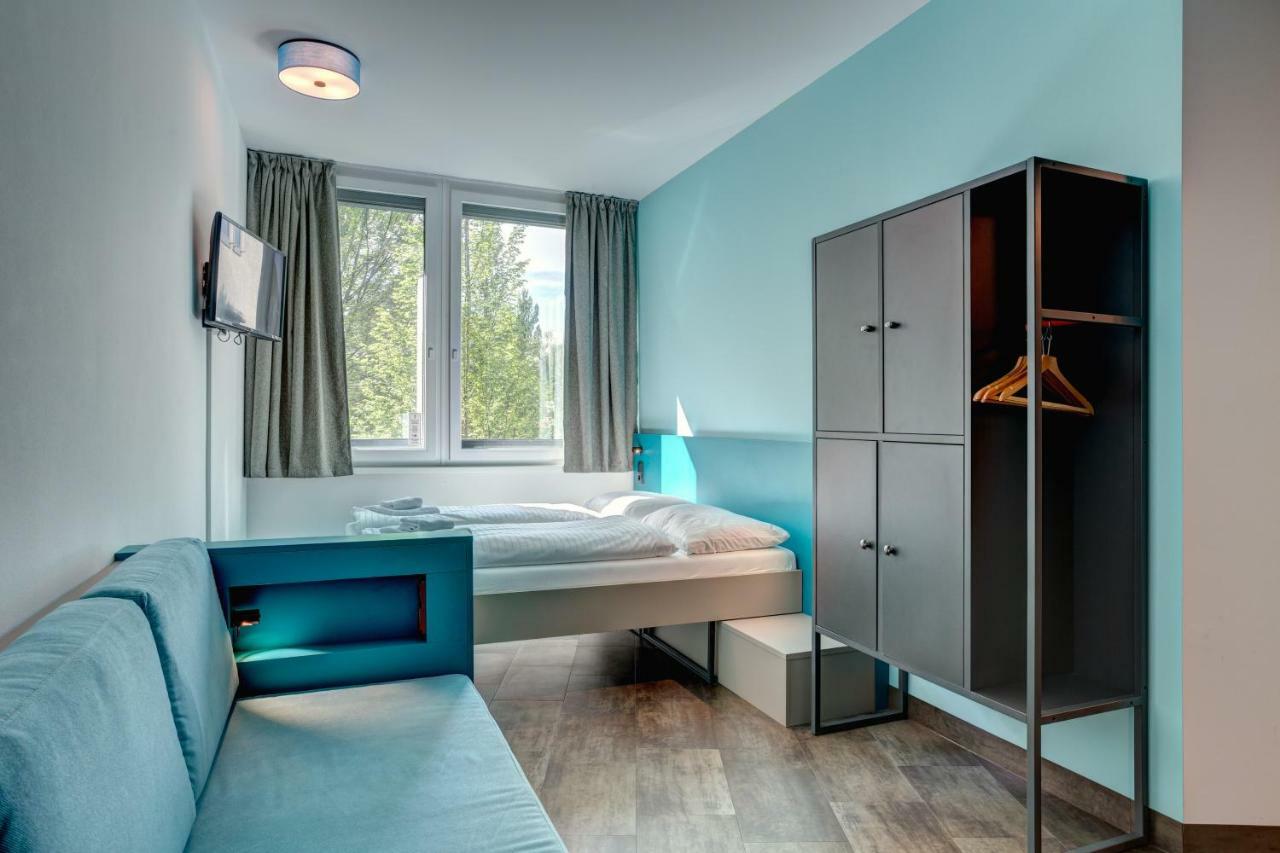 Meininger Hotel Muenchen Olympiapark Exterior photo